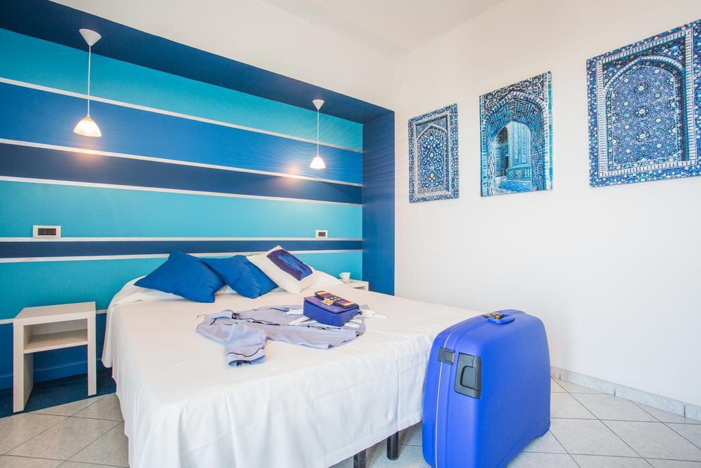Hotel Thea Gabicce Mare Exterior photo